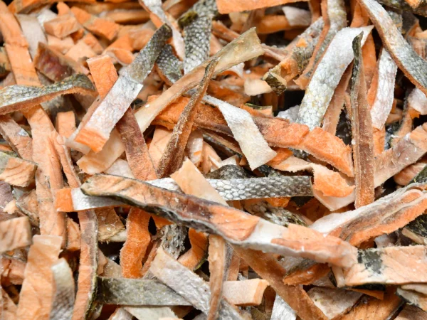 Maddie McGee's Salmon Skin Treats for Pets - 3oz - Image 3